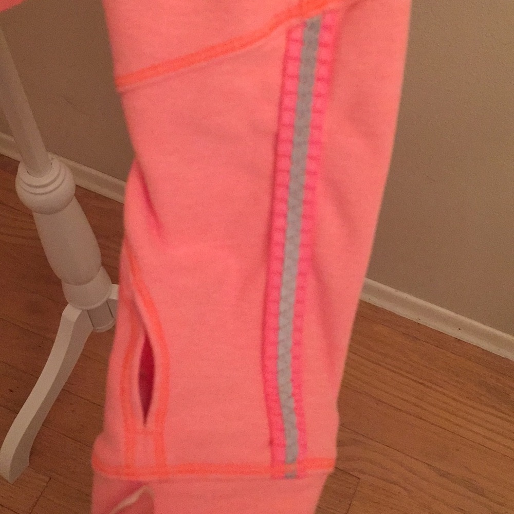 Lululemon pullover - Picture 4 of 6